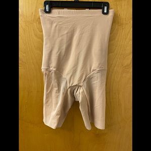 Honey love SuperPower Short- Large (fits 6-8)